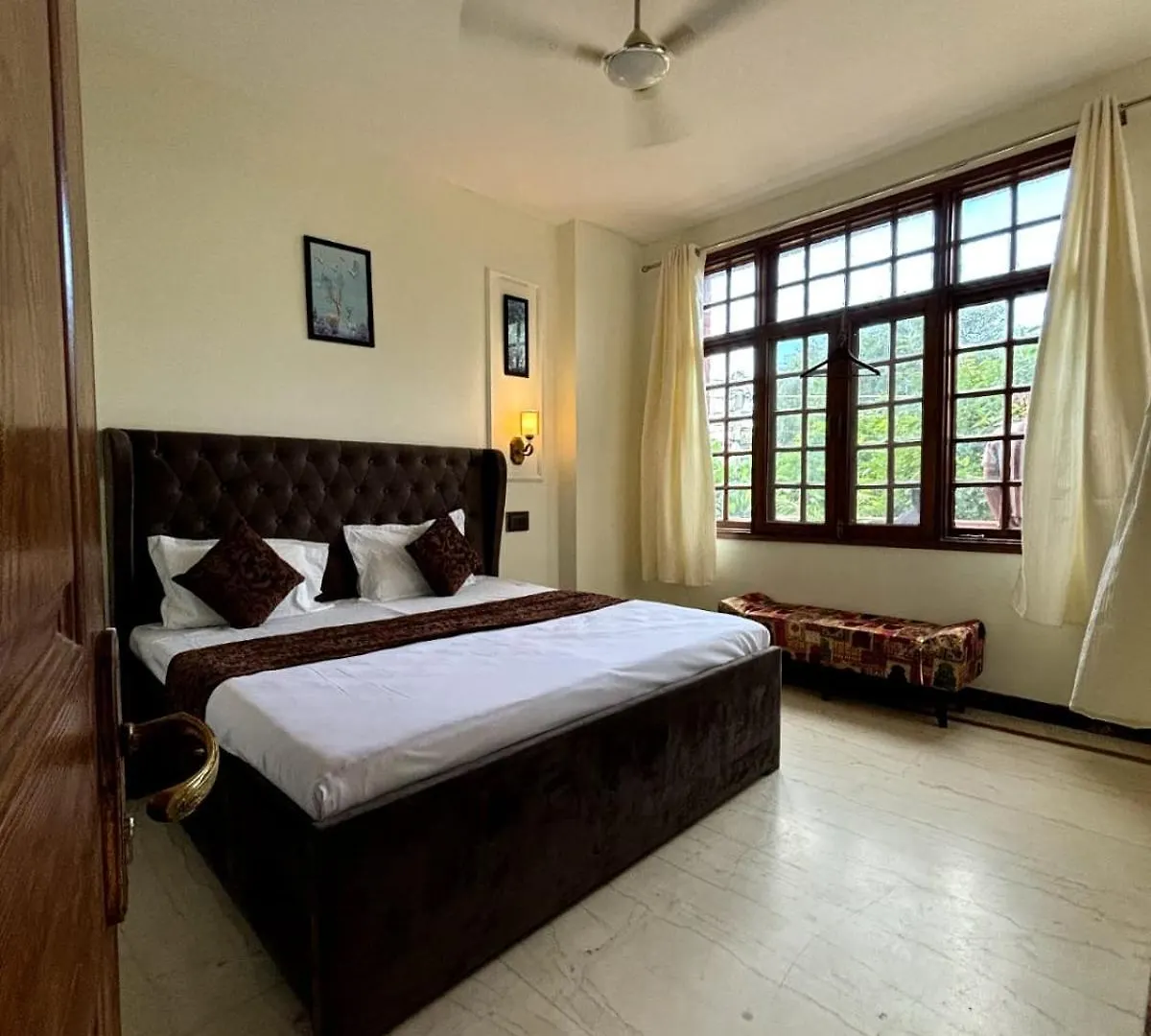 Comfort Chill Stay Gurgaon Indien